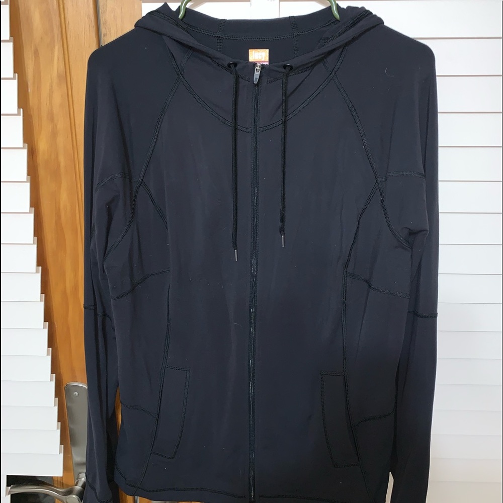 Lucy zip-up